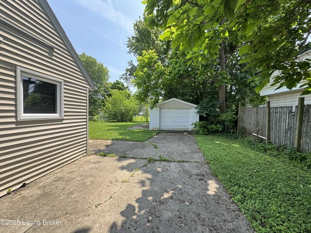 13332 Forge Cir, Louisville, KY 40272 - photo 22
