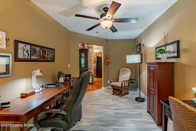9106 Hawthorne Pointe Dr Unit 202, Louisville, KY 40272 - photo 4