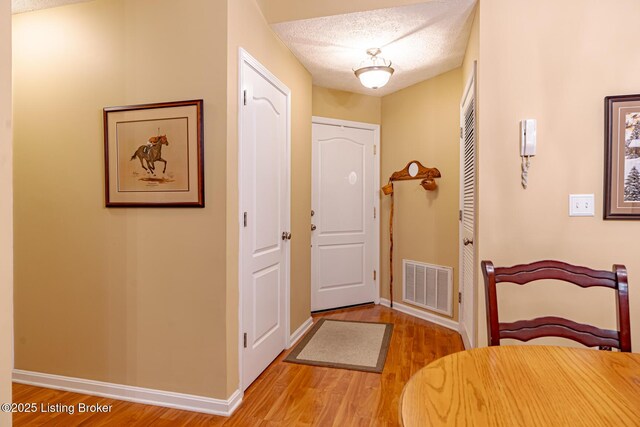 9106 Hawthorne Pointe Dr Unit 202, Louisville, KY 40272 - photo 10