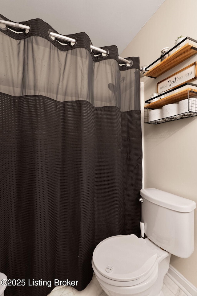 161 Sulphur Rd, New Castle, KY 40050 - full bath with toilet and a shower with shower curtain