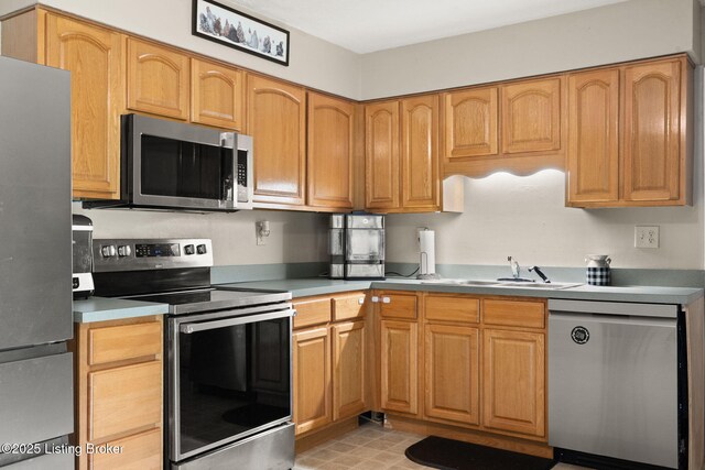 161 Sulphur Rd, New Castle, KY 40050 - kitchen featuring stainless steel appliances and light countertops