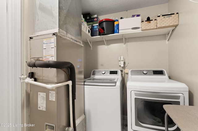 161 Sulphur Rd, New Castle, KY 40050 - laundry area featuring washer and dryer and a textured ceiling