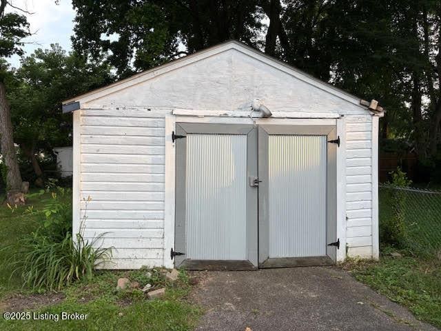 314 Freeman Ave, Louisville, KY 40214 - photo 2