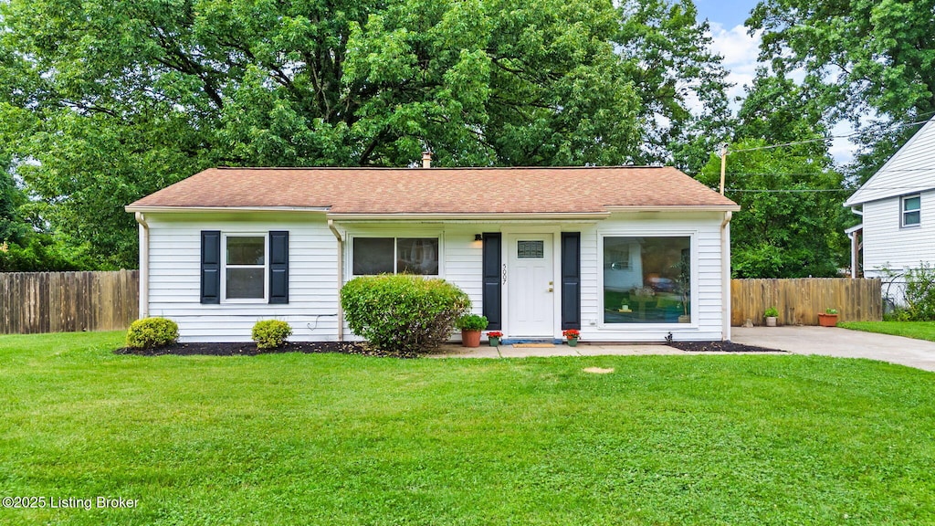 5007 Red Fern Rd, Louisville, KY 40218 - view of front of house with a shingled roof