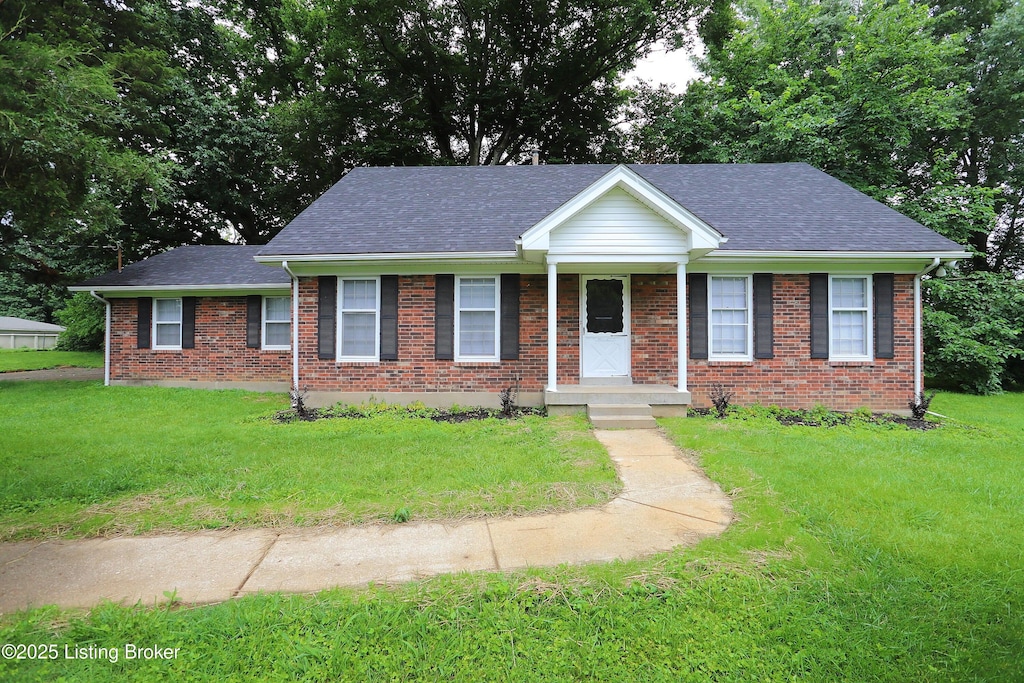 7209 Victoria Dr, Louisville, KY 40228 - photo 1