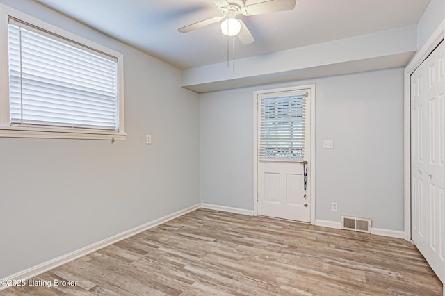 7401 Switch Bark Rd, Louisville, KY 40228 - unfurnished bedroom featuring light wood-style floors, a closet, and ceiling fan