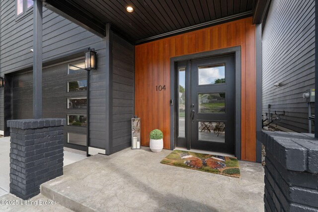 104 Howard Ln, Jeffersonville, IN 47130 - property entrance