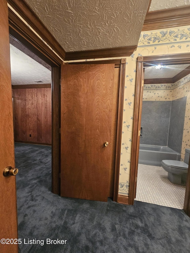 3501 Trinidad Ct, Lexington, KY 40509 - detailed view of carpet flooring, wallpapered walls, crown molding, and a textured ceiling