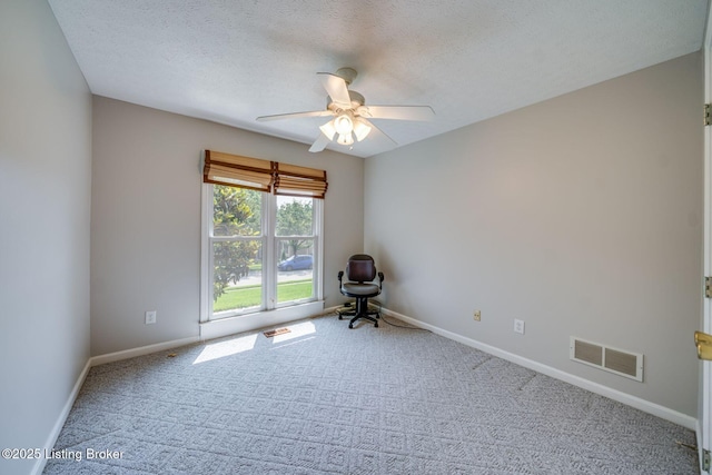 8415 Hurstbourne Woods Pl, Louisville, KY 40299 - unfurnished room featuring carpet, ceiling fan, and a textured ceiling