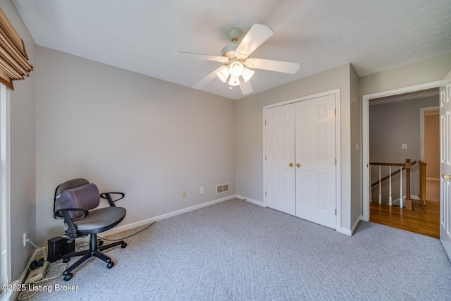 8415 Hurstbourne Woods Pl, Louisville, KY 40299 - unfurnished bedroom featuring carpet floors, a closet, and a ceiling fan