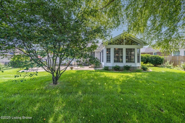 8415 Hurstbourne Woods Pl, Louisville, KY 40299 - rear view of house