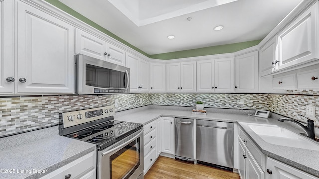 1204 Wellington Pl, Louisville, KY 40207 - photo 8