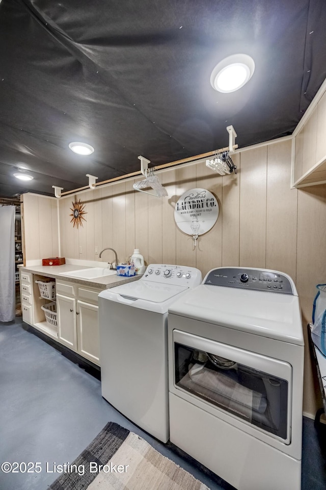 3119 Bobolink Rd, Louisville, KY 40213 - laundry room with washer and clothes dryer and cabinet space