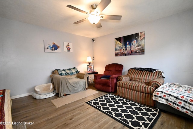 119 E Blue Jay Rd, Louisville, KY 40229 - living area featuring wood finished floors and a ceiling fan