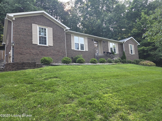 8818 Mountain Brook Dr, Louisville, KY 40272 - photo 1