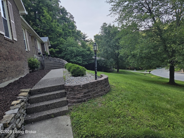 8818 Mountain Brook Dr, Louisville, KY 40272 - photo 2