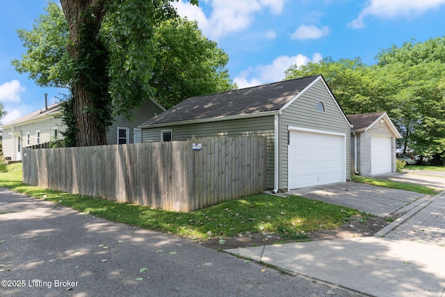 835 Forrest St, Louisville, KY 40217 - view of detached garage