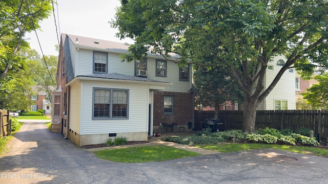 3615 Hycliffe Ave, Louisville, KY 40207 - view of front of house featuring cooling unit and crawl space