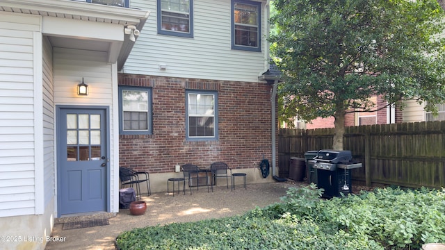 3615 Hycliffe Ave, Louisville, KY 40207 - back of house with brick siding
