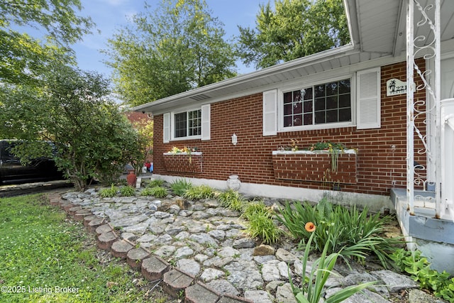 2219 Perth Ct, Louisville, KY 40216 - photo 4
