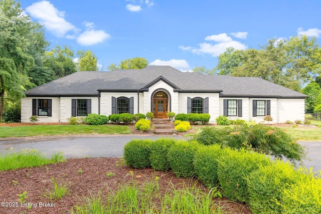 2700 Poplar Hill Ct, Louisville, KY 40207 - photo 1