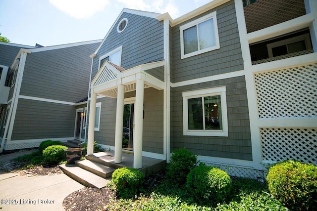 37 Lake Ave, Louisville, KY 40206 - view of front facade