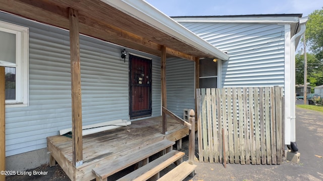 116 E Southern Heights Ave, Louisville, KY 40214 - view of exterior entry