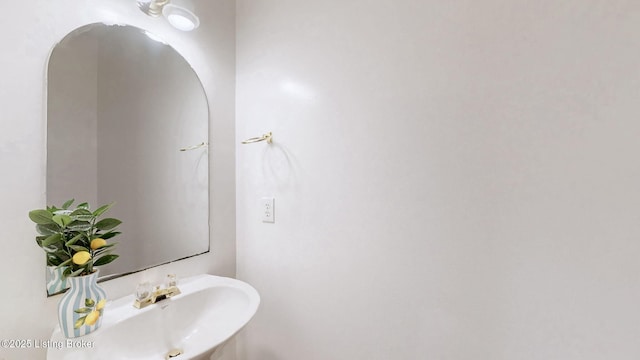 4301 Juniper Forest Pl, Louisville, KY 40245 - bathroom with a sink
