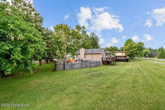 1376 Darlene Ct, Radcliff, KY 40160 - view of yard featuring a deck