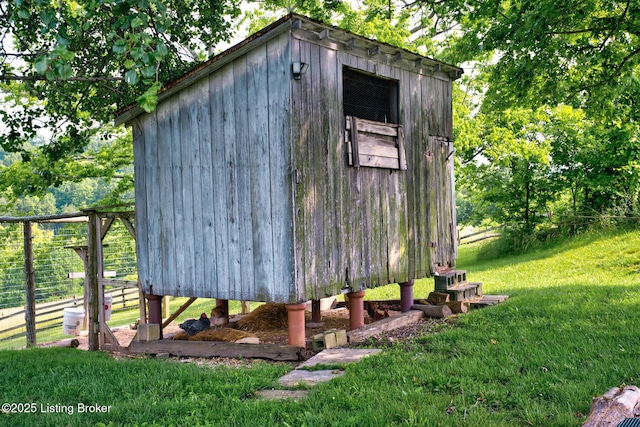 3591 Bardstown Rd, Lawrenceburg, KY 40342 - view of poultry coop