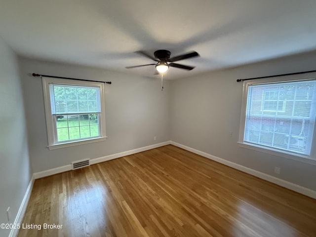 230 Tyne Rd, Louisville, KY 40207 - unfurnished room featuring wood finished floors and a ceiling fan