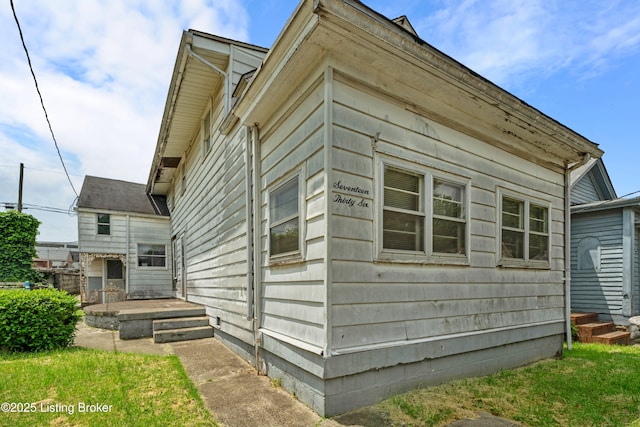 1736 W Gaulbert Ave, Louisville, KY 40210 - view of side of home