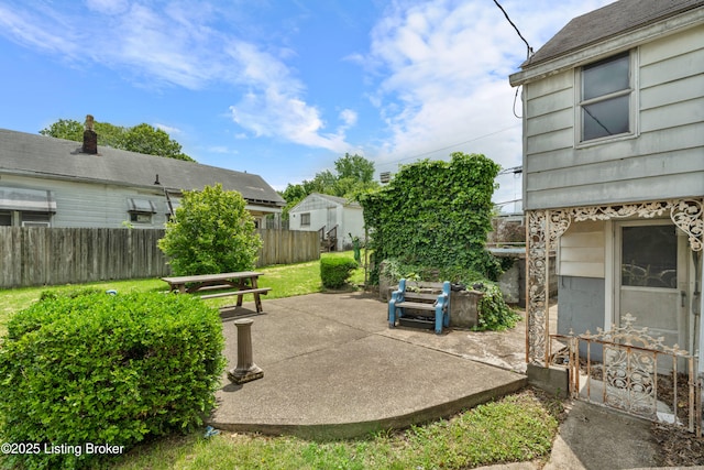 1736 W Gaulbert Ave, Louisville, KY 40210 - view of patio / terrace