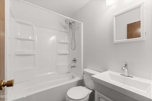 6325 Hackberry Way, Louisville, KY 40229 - bathroom with vanity and washtub / shower combination