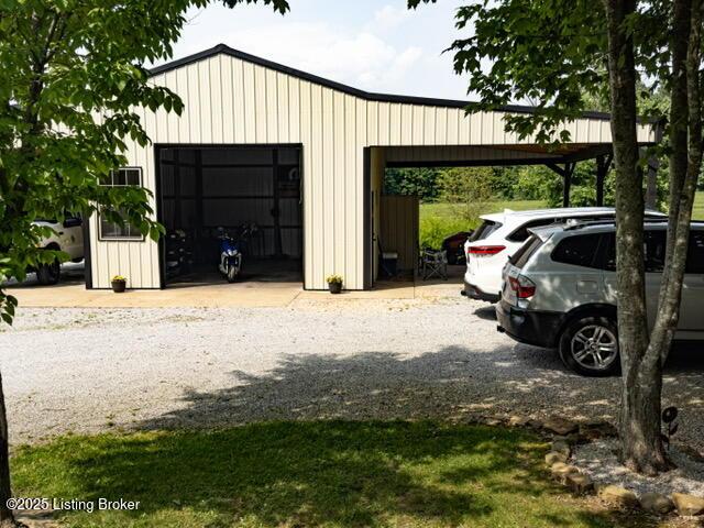 2866 Sunbeam Rd, Leitchfield, KY 42754 - garage with a garage