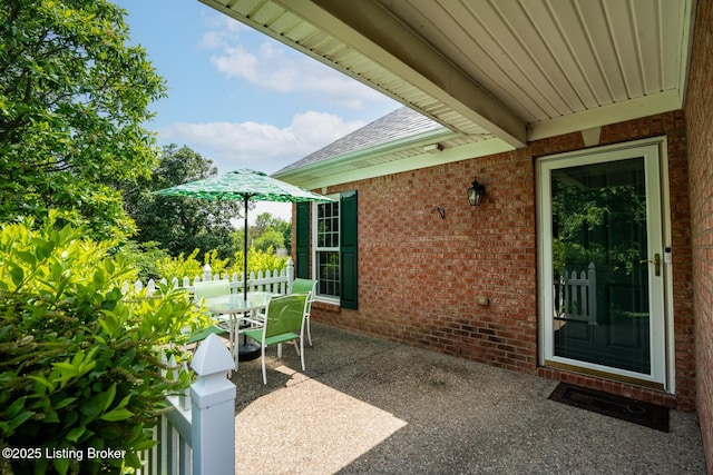 1003 Persimmon Pl, La Grange, KY 40031 - view of patio with outdoor dining space