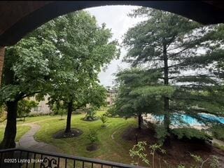 5800 Coach Gate Wynde Unit 312D, Louisville, KY 40207 - view of property's community