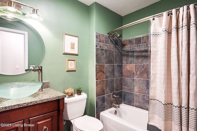 7327 Sideoats Dr, Crestwood, KY 40014 - full bathroom featuring vanity and shower / bathtub combination with curtain
