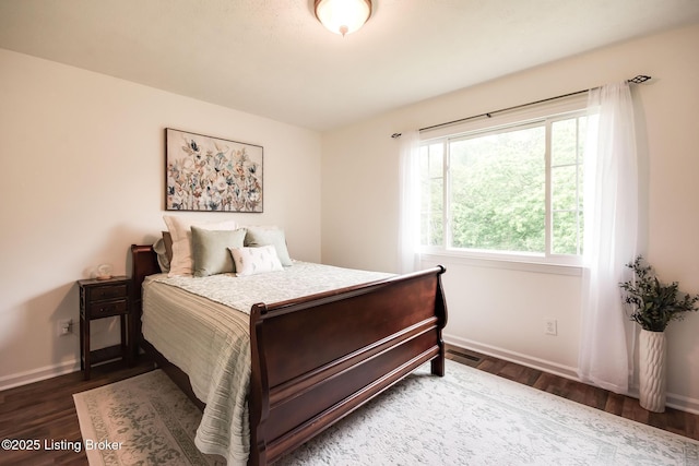 7327 Sideoats Dr, Crestwood, KY 40014 - bedroom with wood finished floors and baseboards