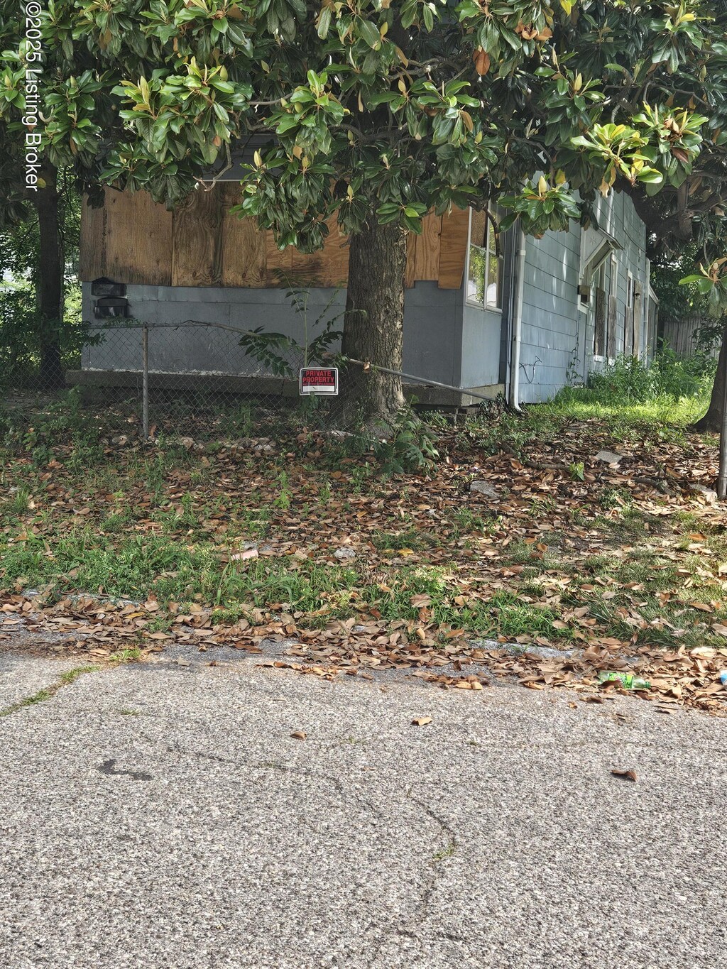 2817 Lytle St, Louisville, KY 40212 - photo 1