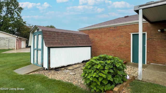 2204 Renown Dr, Jeffersontown, KY 40299 - view of shed
