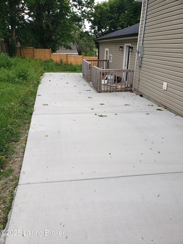 205 Broadway St, Chaplin, KY 40012 - photo 4