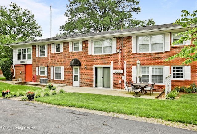 1643 Greenland Park Cir Unit 1, Shelbyville, KY 40065 - photo 1