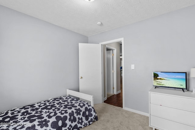 9511 Arrowridge Dr, Louisville, KY 40229 - carpeted bedroom featuring a textured ceiling