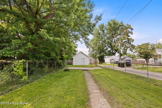 2822 Rowan St, Louisville, KY 40212 - photo 24