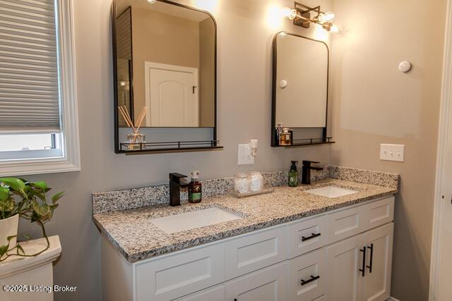 2370 N Borcherding Rd, Madison, IN 47250 - full bath with double vanity and toilet