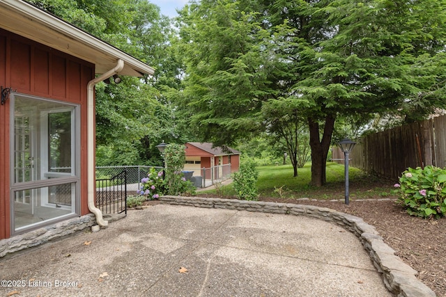 1669 Trigg St, Louisville, KY 40213 - view of patio
