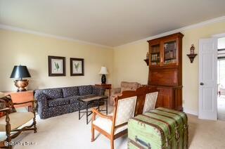 13986 Poplar Ln, Louisville, KY 40299 - photo 4