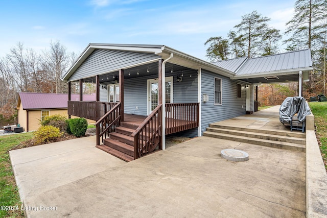 2773 Martin Pierce Rd, Cub Run, KY 42729 - view of front of house featuring a porch and a carport