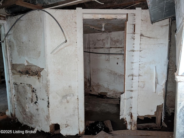 716 Cedar Grove Ct, Louisville, KY 40212 - view of basement